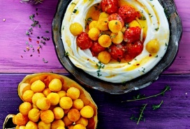 Feta-ricottacrème met sinaasappel-chilitomaatjes en tijm