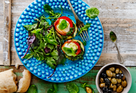 Lekkere caprese aardappelgratin met rucolasalade